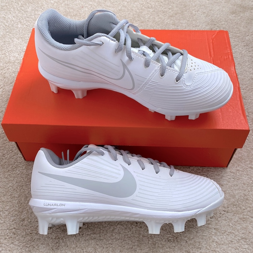 Nike White & Light Gray Women's Cleats Athletic Shoes
